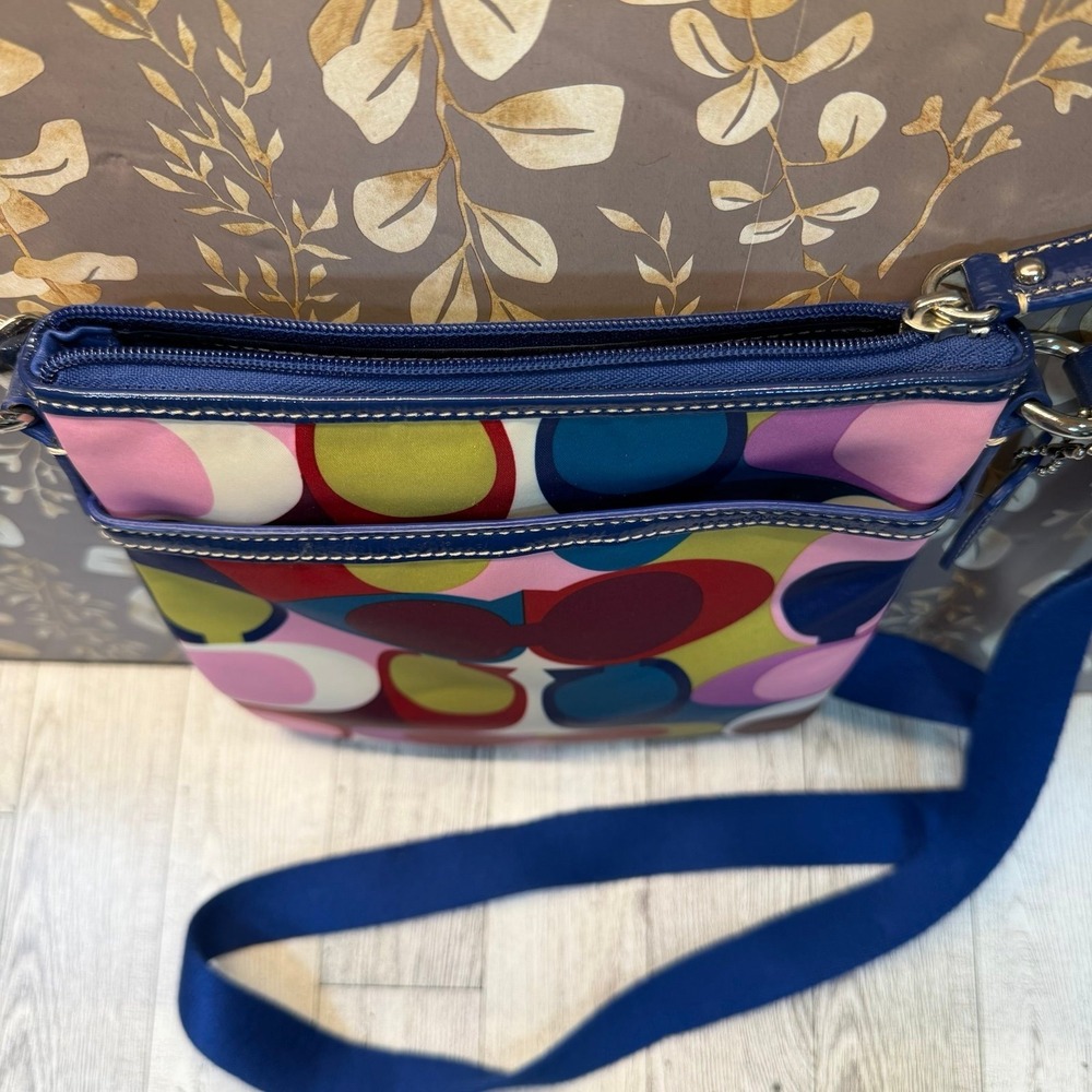 Coach Purse Multicolor Crossbody Sateen Scarf print - Picture 3 of 9